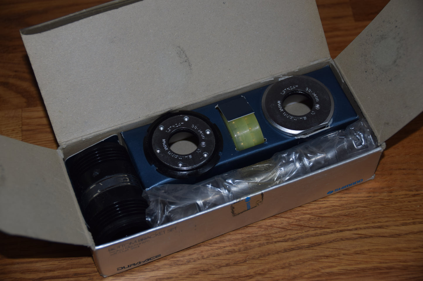 Shimano Dura-Ace BB-7400 Bottom Bracket Set BSA 68-112mm (NOS / NIB)
