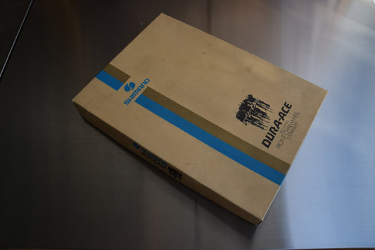 Shimano Dura-Ace 1. Generation Kurbelgarnitur, schwarze Kettenblätter & komplettes Werkzeugset, NOS